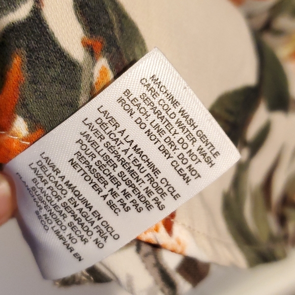 Short Tropical Patterned Casual Dress | Dynamite XS - Picture 9 of 10